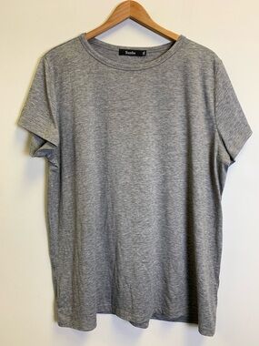 Sunbs Women's Short Sleeve Crew Tee in Heather Gray